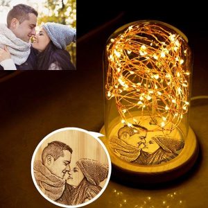 Stolp met LED verlichting en foto in hout