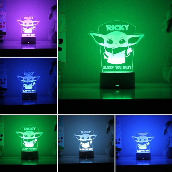 baby yoda lamp met naam