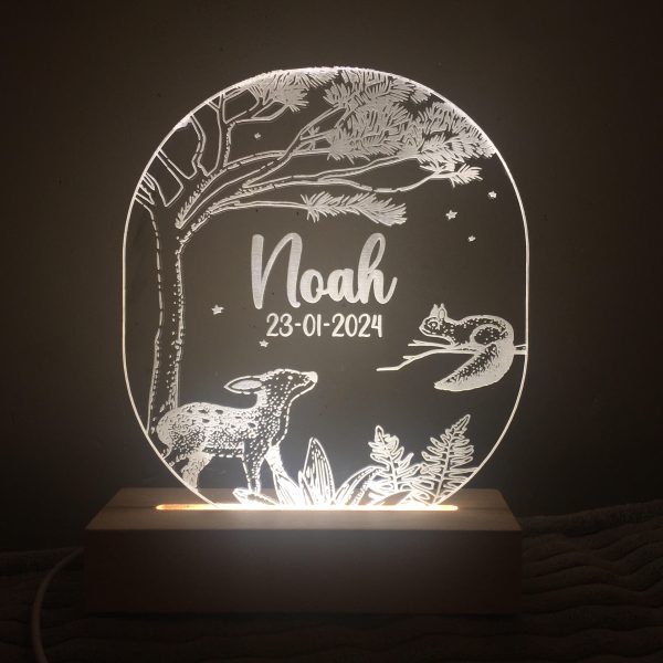 Woodland nachtlampje voor de kinderkamer met naam en datum