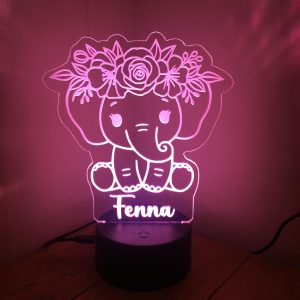 Olifant 3d nachtlamp met bloemen roze