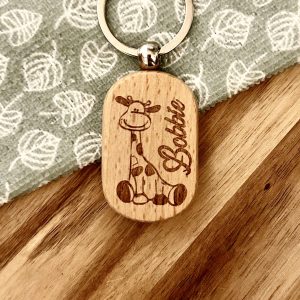 Giraf sleutelhanger met naam gepersonaliseerd