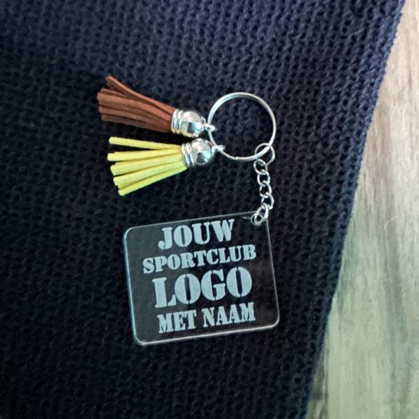 Sportclub voetbal club naar keuze sleutelhanger met naam